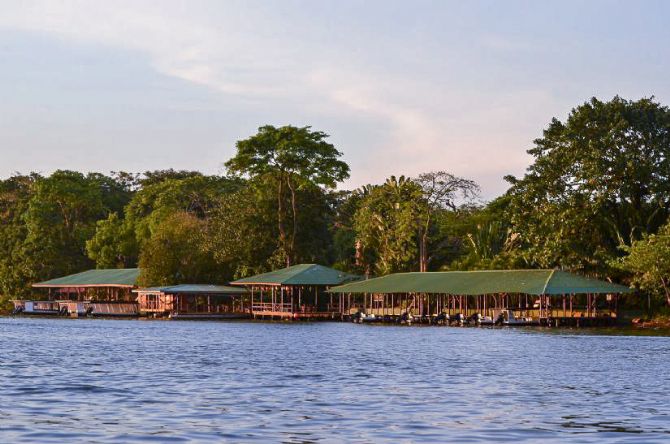 Canales de Tortuguero frente a Mawamba Lodge